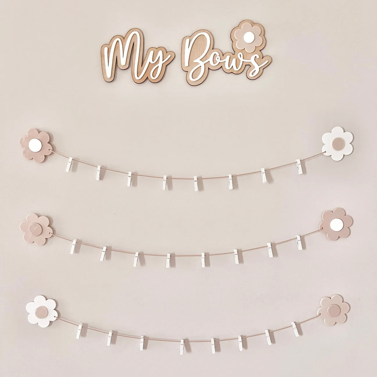 Bow Holder Daisy - Large