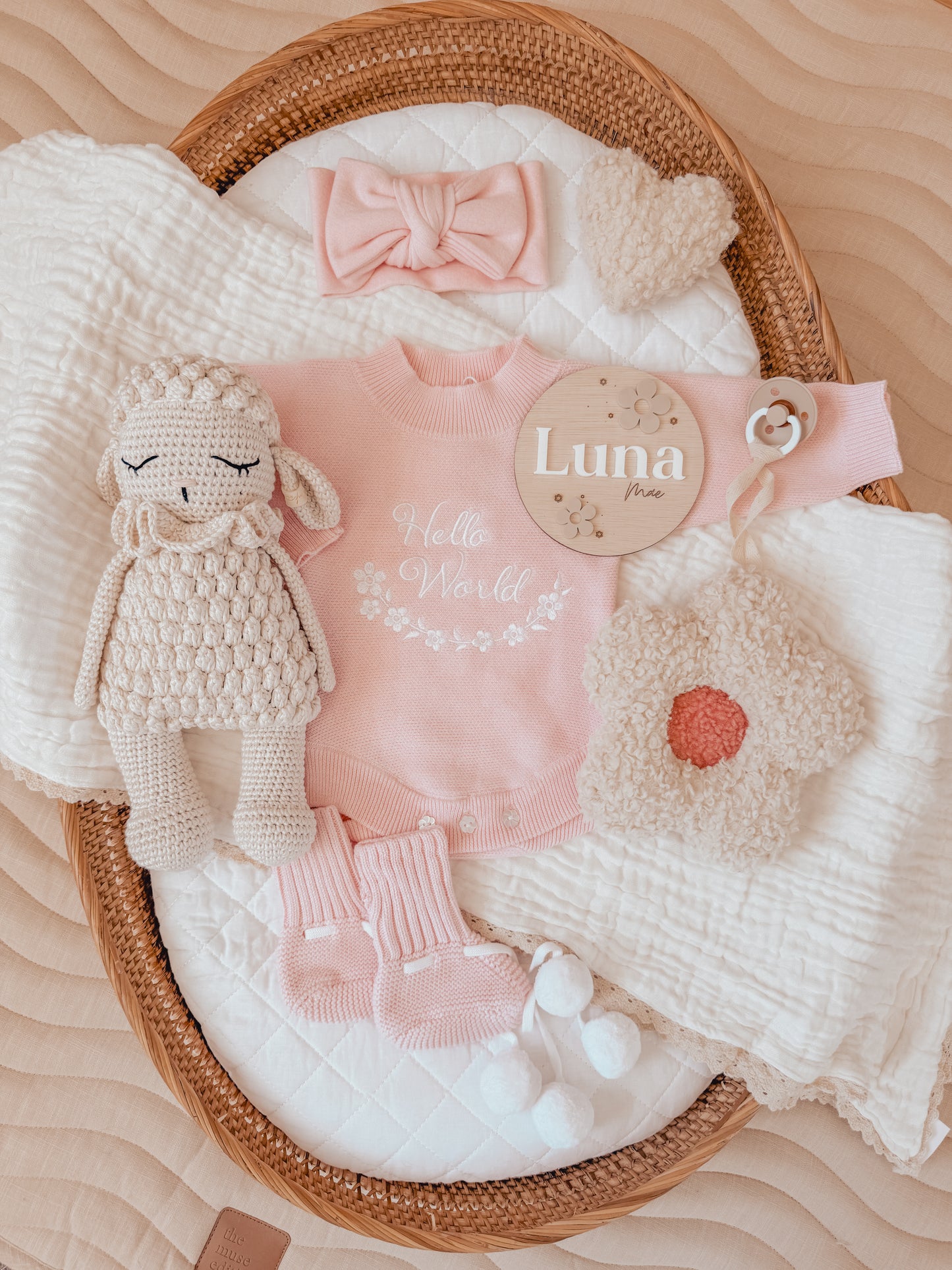 Baby Announcement Plaque, Daisy - Floral Collection