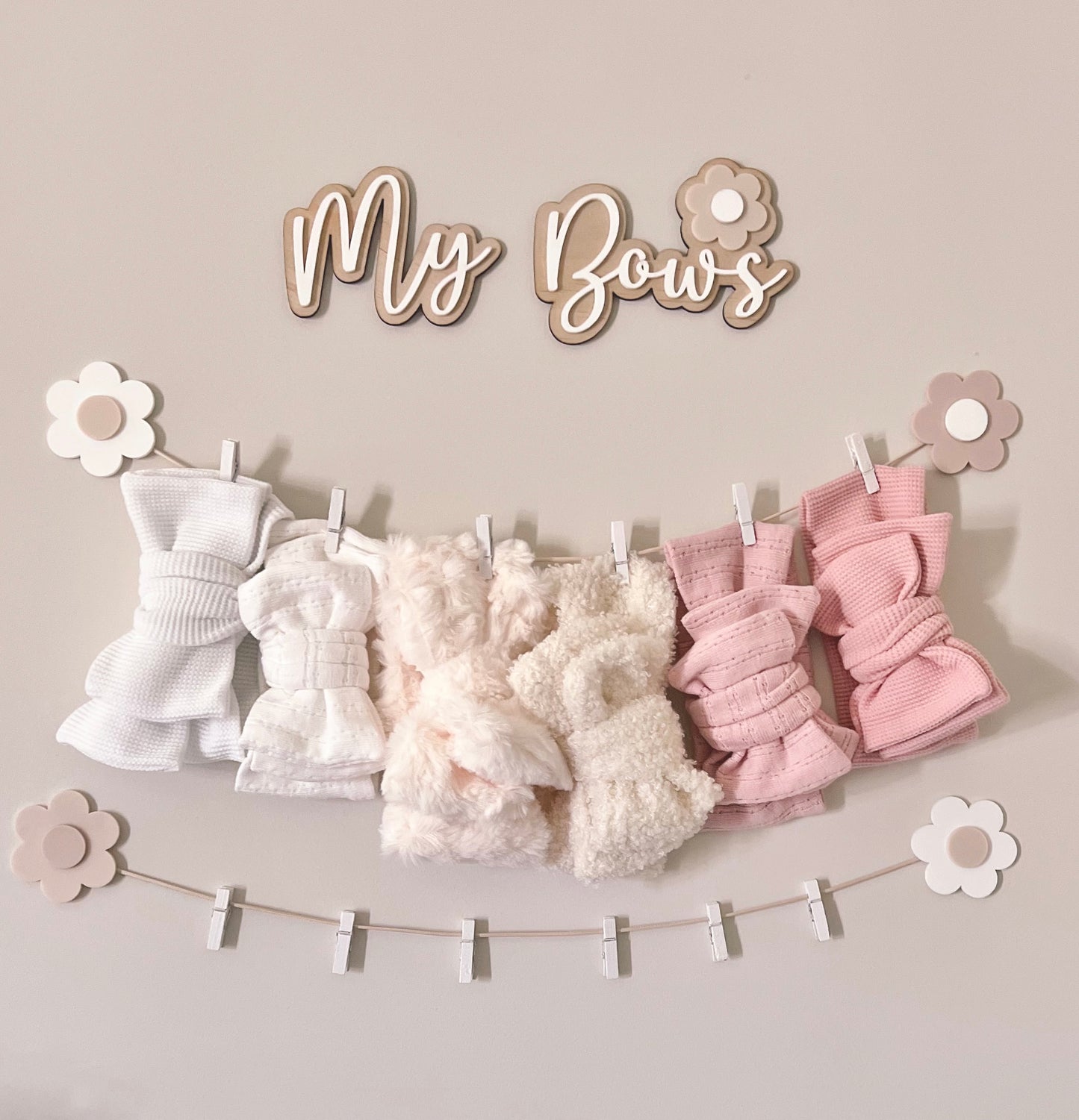 Bow Holder Daisy -  Small